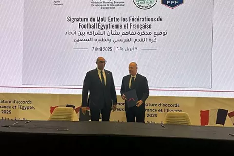 لتطوير الكرة النسائية.. توقيع شراكة بين الاتحاد المصري والفرنسي 